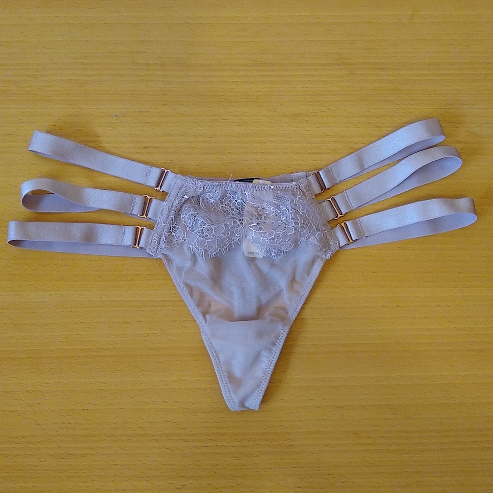 PANTY - VS